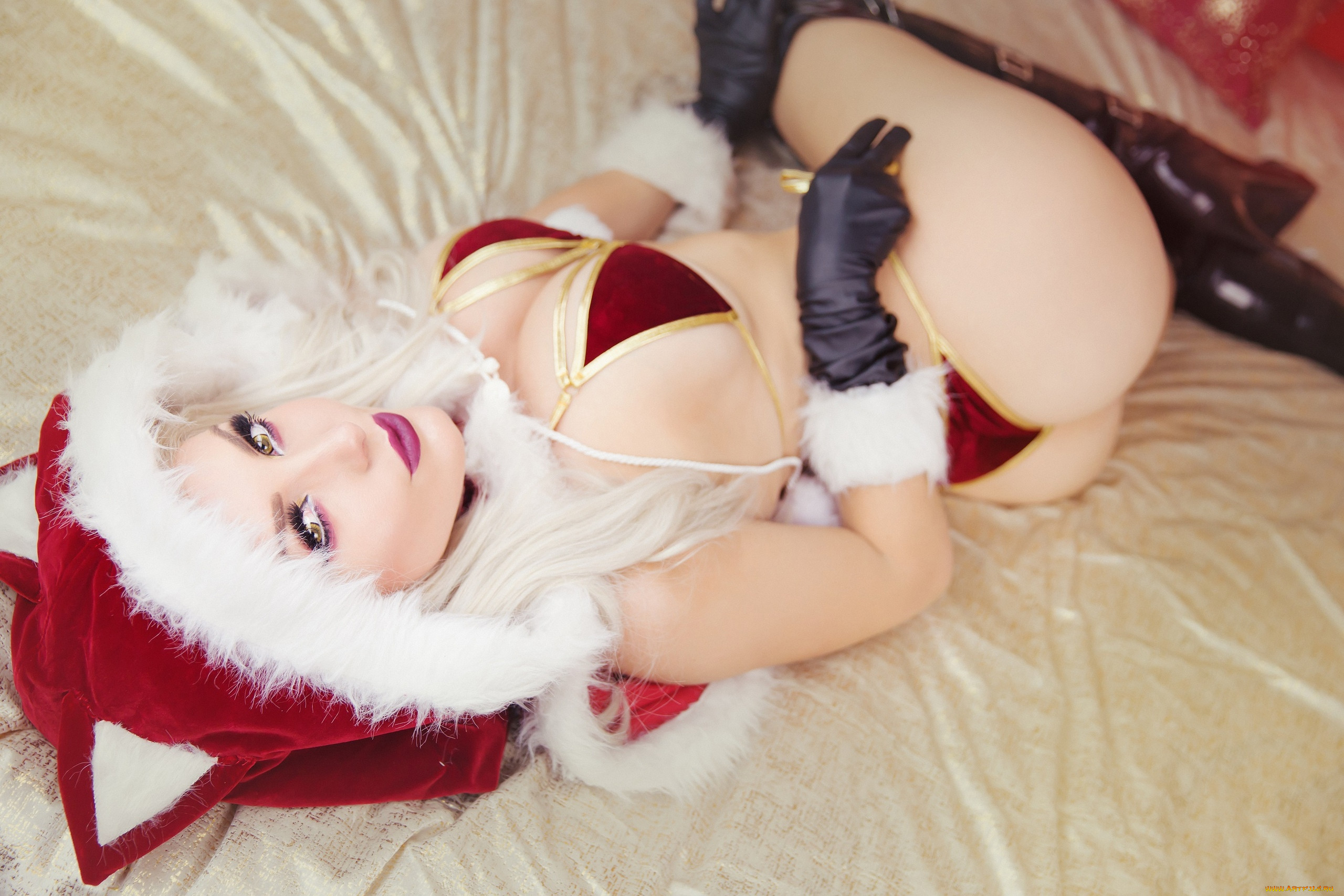 Jessica nigri christmas